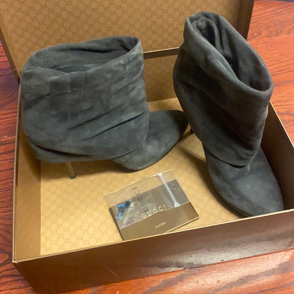 Gucci suede booties